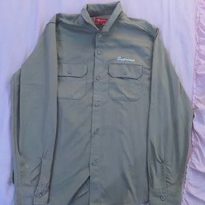 It’s very nice jacket to wear for a festival the quality and texture is amazing